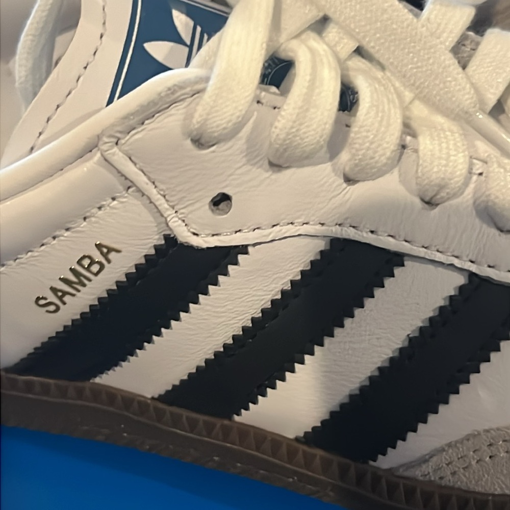 Adidas Samba White and Black Shoes NWT Size 7 Womens - Picture 3 of 6